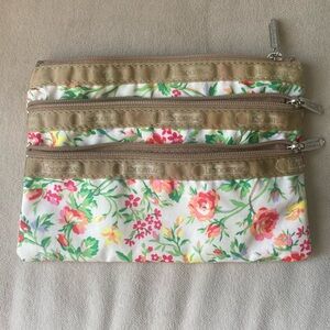 Le Sportsac • floral zipper pouch
